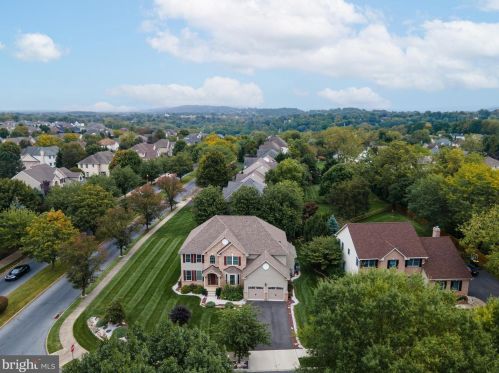 3 Clairmont Ave, Easton, PA 18045-3124