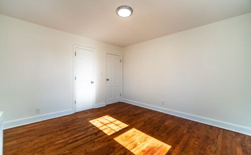 2403 Nichols Ave, Stratford CT  06614-1720 exterior