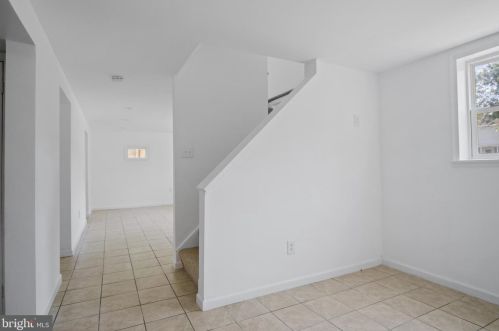 15109 Cloverdale Rd, Woodbridge VA  22193-1650 exterior