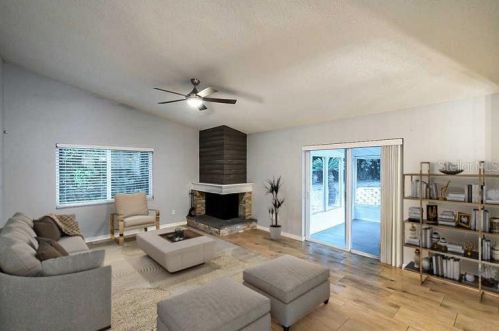 664 Goodrich Dr, Deltona, FL 32725-3565