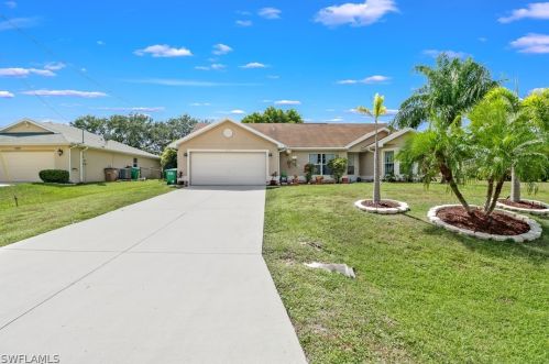 3462 11th Pl, Cape Coral, FL 33904-4209