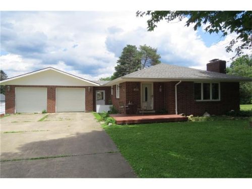 633 Chestnut St, Waterford, PA 16441-9793