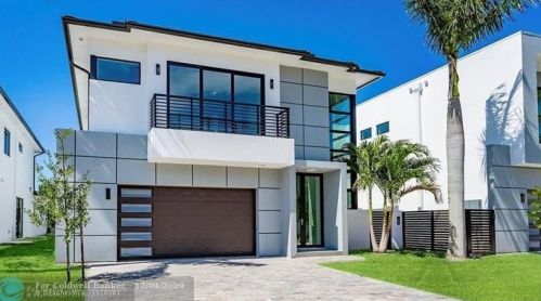 749 Lake Ave, Delray Beach, FL 33483-5928
