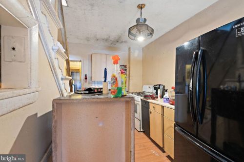 810 Kohn St, Norristown PA  19401-3742 exterior