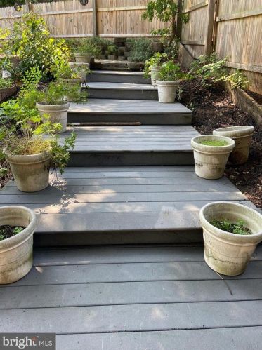 1331 Westminster Dr, Downingtown PA  19335-3652 exterior