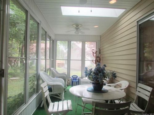 48 Hidden Ridge Dr, Monticello NY  12701-3080 exterior