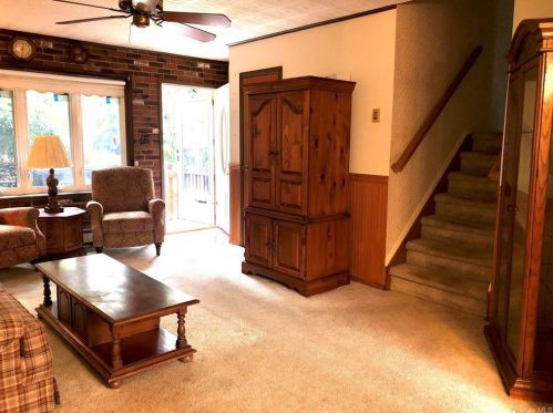 104 Sleepy Valley Rd, Warwick NY  10990-2700 exterior