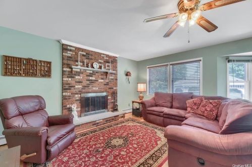 1 Overlook Dr, Washingtonville NY  10992-1041 exterior