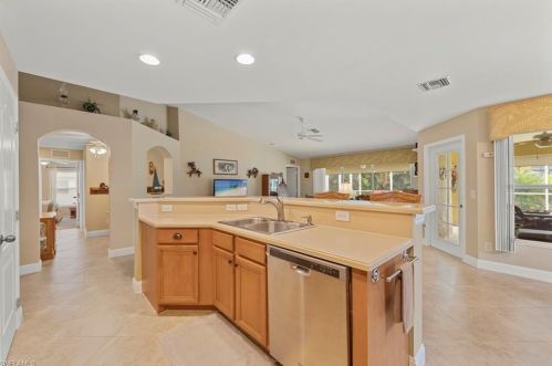 1609 20th Ave, Cape Coral FL  33991-3133 exterior