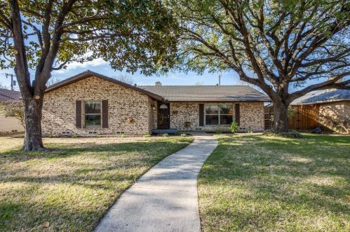 5710 Everglade Rd, Dallas, TX 75227-2823