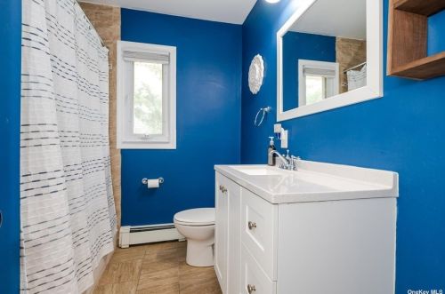 961 Rector St, North Bellmore NY  11710-1117 exterior