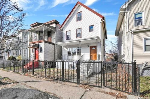 140 13 Ave, Mount Vernon NY  10550-2818 exterior