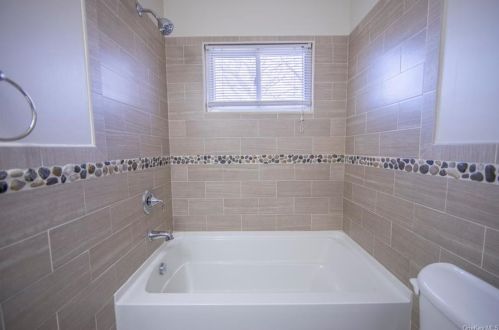 1 Winfield Pl, New Rochelle NY  10801-2907 exterior