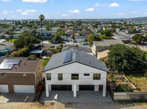 1855 Frankfort St, San Diego CA  92110-3514 exterior