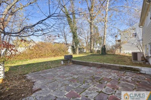 51 Jackson Ct, Perth Amboy NJ  08863-1304 exterior