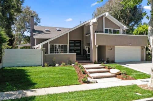 2248 Bromfield St, Simi Valley, CA 93065-1420