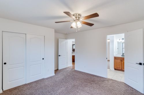 450 Pickett Dr, Covington KY  41011-1861 exterior