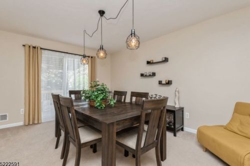 230 7th Ave, Manville NJ  08835-1216 exterior