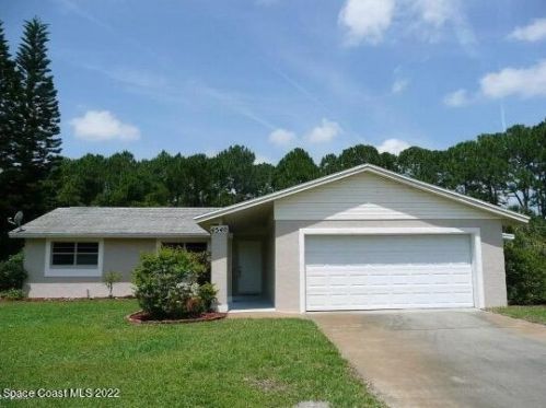 4540 Camelot Dr, Titusville, FL 32780-5906
