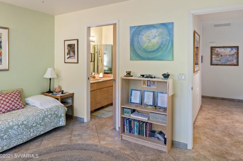 325 Panorama Blvd, Sedona AZ 86336-5537 exterior