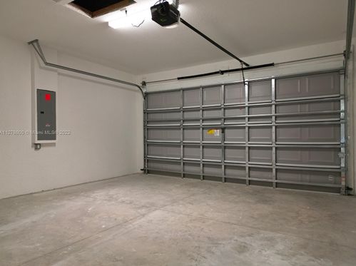 546 Aspen Ave, Lehigh Acres FL 33974-9613 exterior