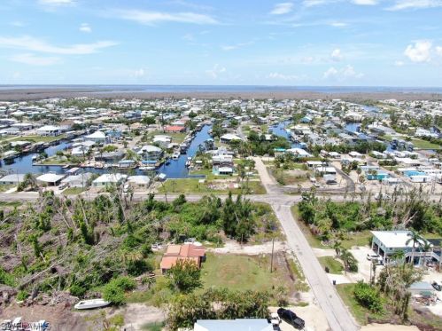 3459 5th Ave, Saint James City, FL 33956-2064