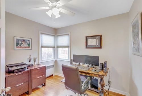 56 Lynwood Rd, Verona NJ  07044-1717 exterior