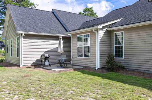 53 Magnolia Ln, Lugoff SC  29078-9360 exterior