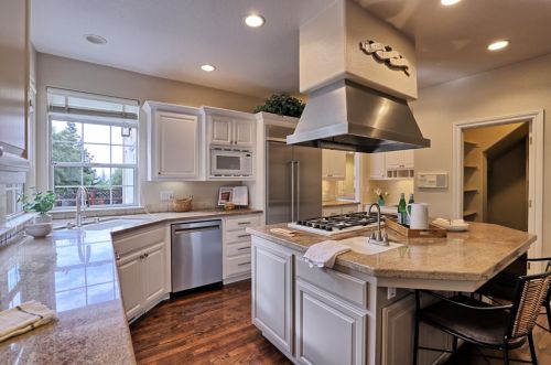 2880 Vista Del Valle, Morgan Hill CA  95037-3952 exterior