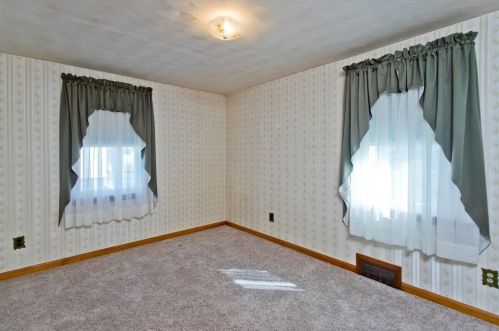 151 El Paso St, Springfield MA  01104-2101 exterior