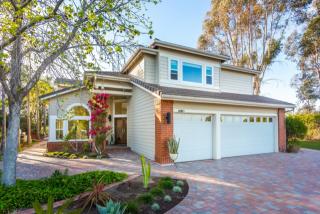 1680 Meadowglen Ln, Encinitas, CA 92024-5652