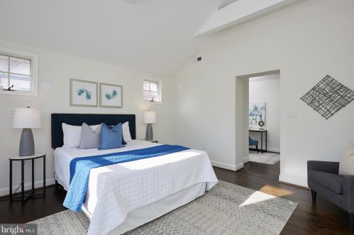 4108 Fessenden St, Washington DC 20016-4216 exterior