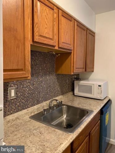 5907 Kingsford Rd, Springfield VA  22152-1131 exterior