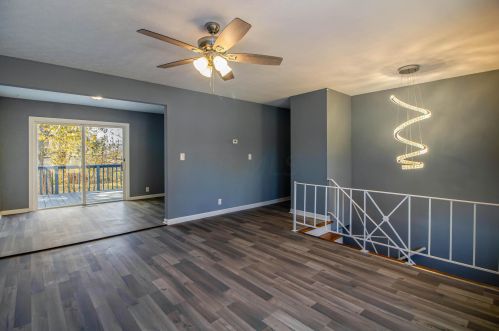 2615 Mercer Dr, Marion OH  43302-8624 exterior