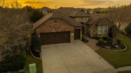 8805 Compton St, Denton TX  76207-6736 exterior