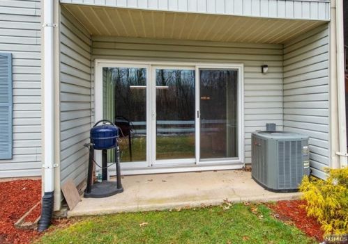 235 Robertson Way, Lincoln Park NJ  07035-1858 exterior