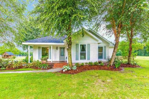 301 Vine St, Schriever, LA 70395-4225