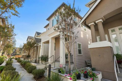 1692 Salamoni Ct, San Jose, CA 95133-0902