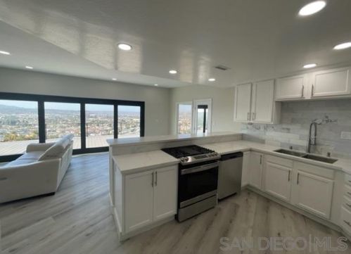 1110 Monterey Dr, El Cajon CA  92020-6718 exterior