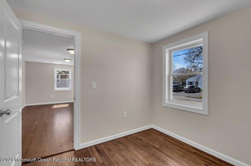 115 Springdale Ave, Tinton Falls NJ  07724-2628 exterior