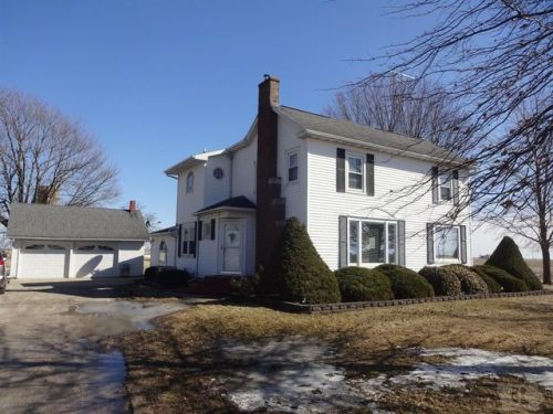 14384 Danville Rd, Danville, IA 52623-9132