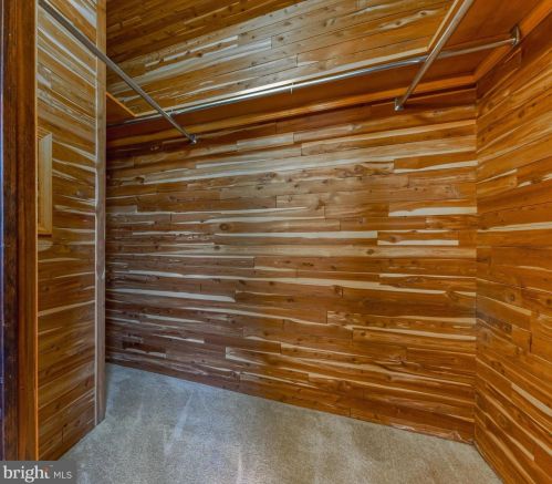 520 Lakeview Dr, Auburn NJ  08085-1248 exterior