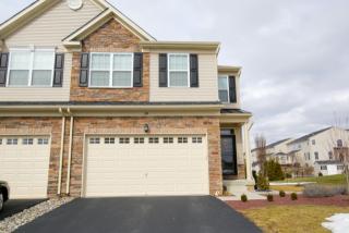 310 Mcnair Dr, Northampton, PA 18067-9786