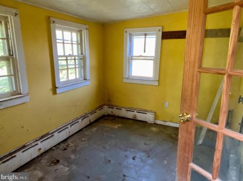 144 Moyer Rd, Pottstown PA  19464-1532 exterior