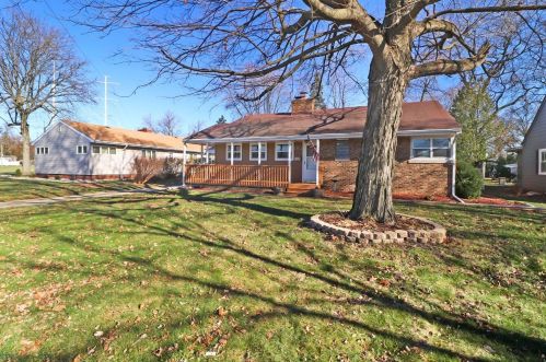 8825 Waymond Ave, Hammond, IN 46322-1545