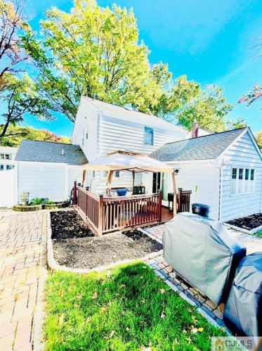 74 Richmond Ter, Rahway NJ  07065-1514 exterior