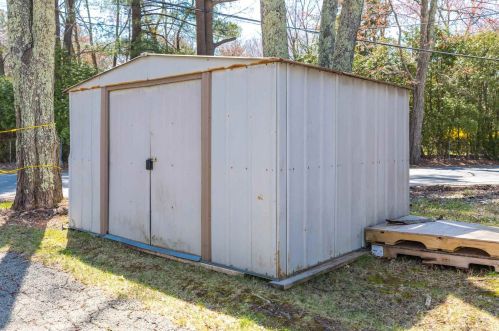 9 Friendship Dr, Salem NH  03079-3016 exterior