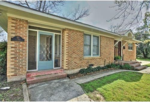502 10th St, Georgetown TX  78626-5516 exterior