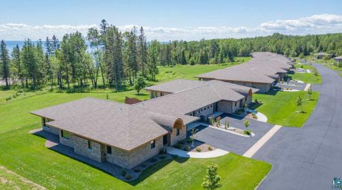 8403 Congdon Blvd, Duluth MN  55804-2746 exterior
