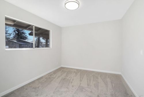 930 Live Oak Ave, Ukiah CA  95482-3733 exterior
